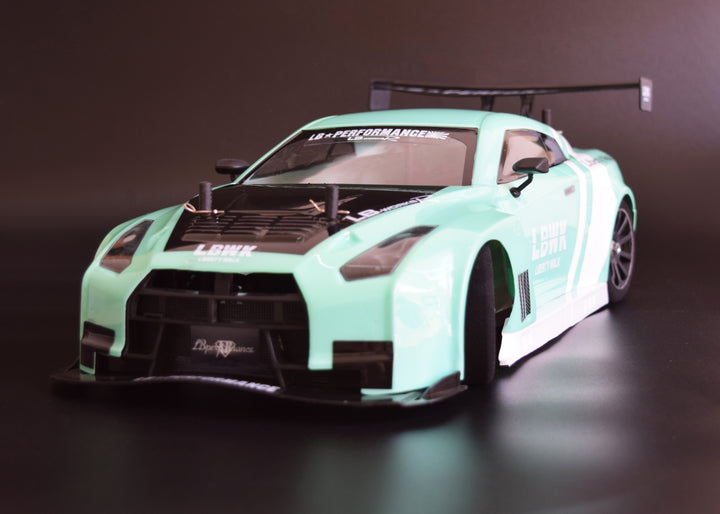 Nissan R35 Liberty Walk Body Fully-assembled RTM (Ready-to-mount) (Width: 190 mm) 1/10