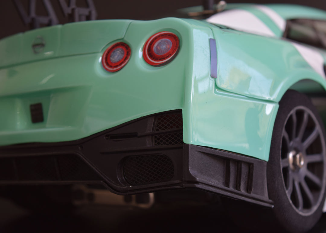 Nissan R35 Liberty Walk Body Fully-assembled RTM (Ready-to-mount) (Width: 190 mm) 1/10