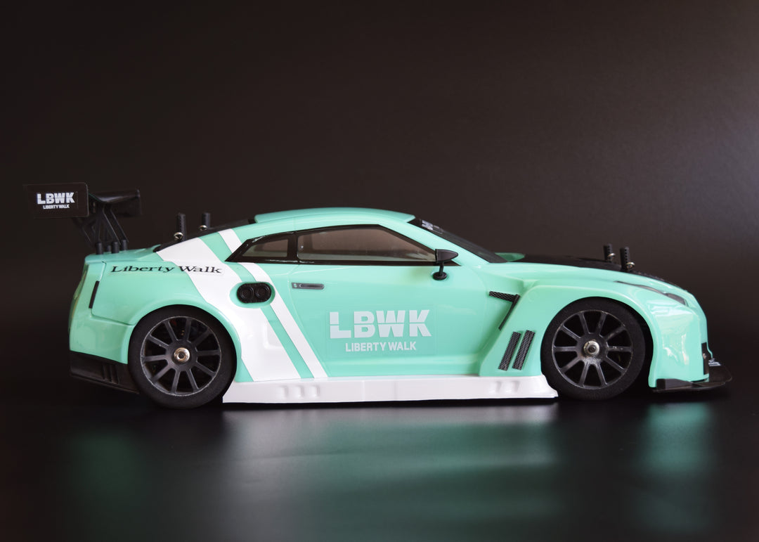 Nissan R35 Liberty Walk Body Fully-assembled RTM (Ready-to-mount) (Width: 190 mm) 1/10