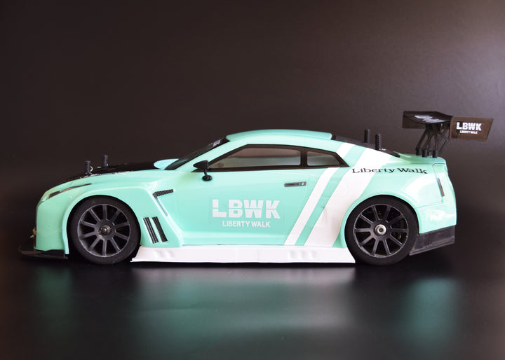 Nissan R35 Liberty Walk Body Fully-assembled RTM (Ready-to-mount) (Width: 190 mm) 1/10