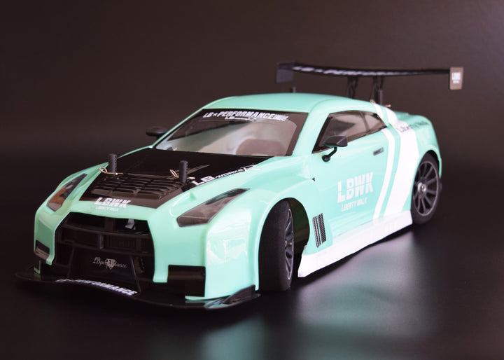Nissan R35 Liberty Walk Body Fully-assembled RTM (Ready-to-mount) (Width: 190 mm) 1/10
