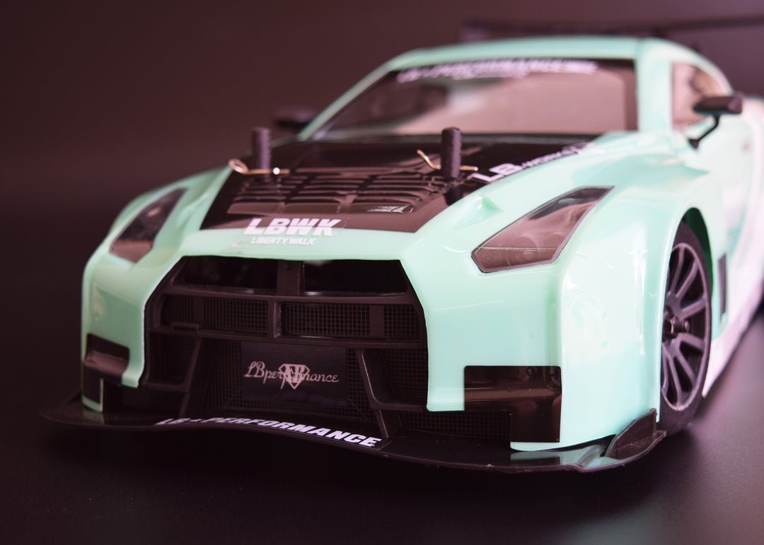 Nissan R35 Liberty Walk Body Fully-assembled RTM (Ready-to-mount) (Width: 190 mm) 1/10