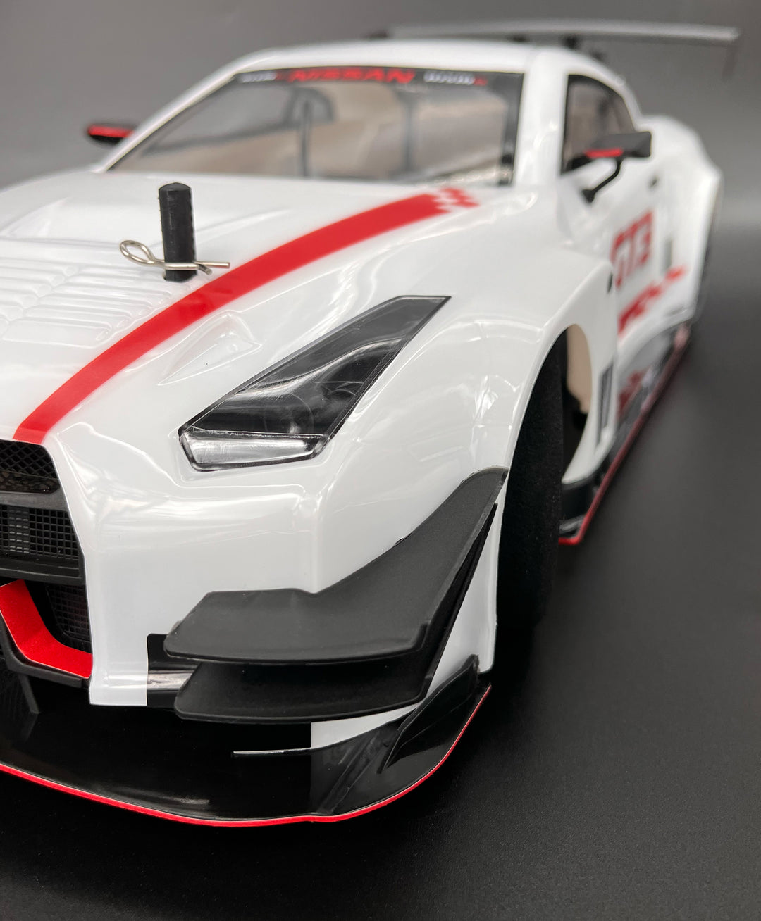 Nissan GT-R NISMO GT3 (Ready-to-Run) 1/10