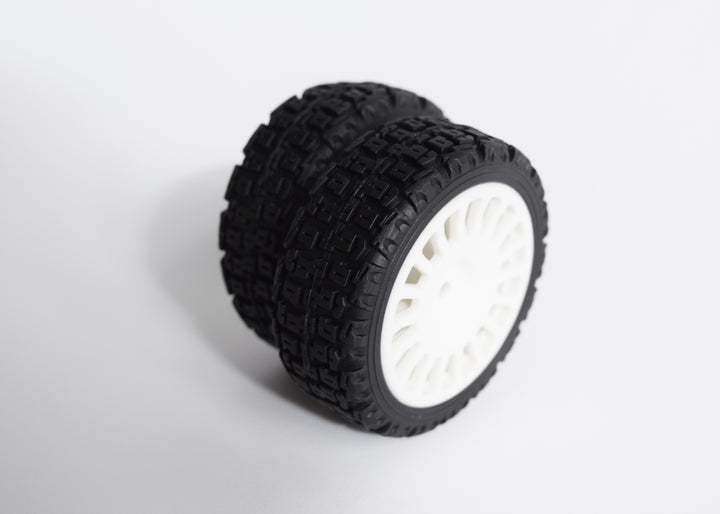 Set of 2 rally tyres/ block type tread/ 18 spokes/ wheels: 25/66mm (pre-mounted) 1/10