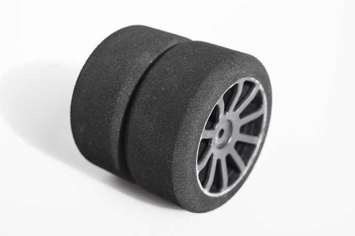 Set of 2 slick tyres/ plain tread tyre/ wheels: 26/65mm/ shore: 32 (pre-mounted) 1/10