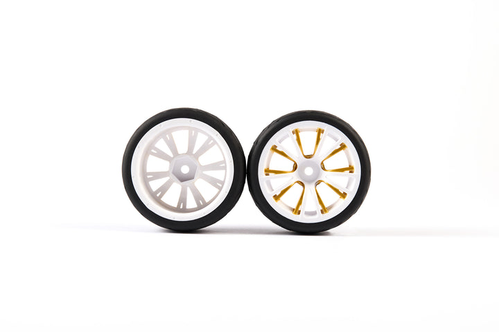 Set of 2 on-road Tyres - Vredestein - Medium rubber - M-design - 26/63mm - pre-glued - 1/10