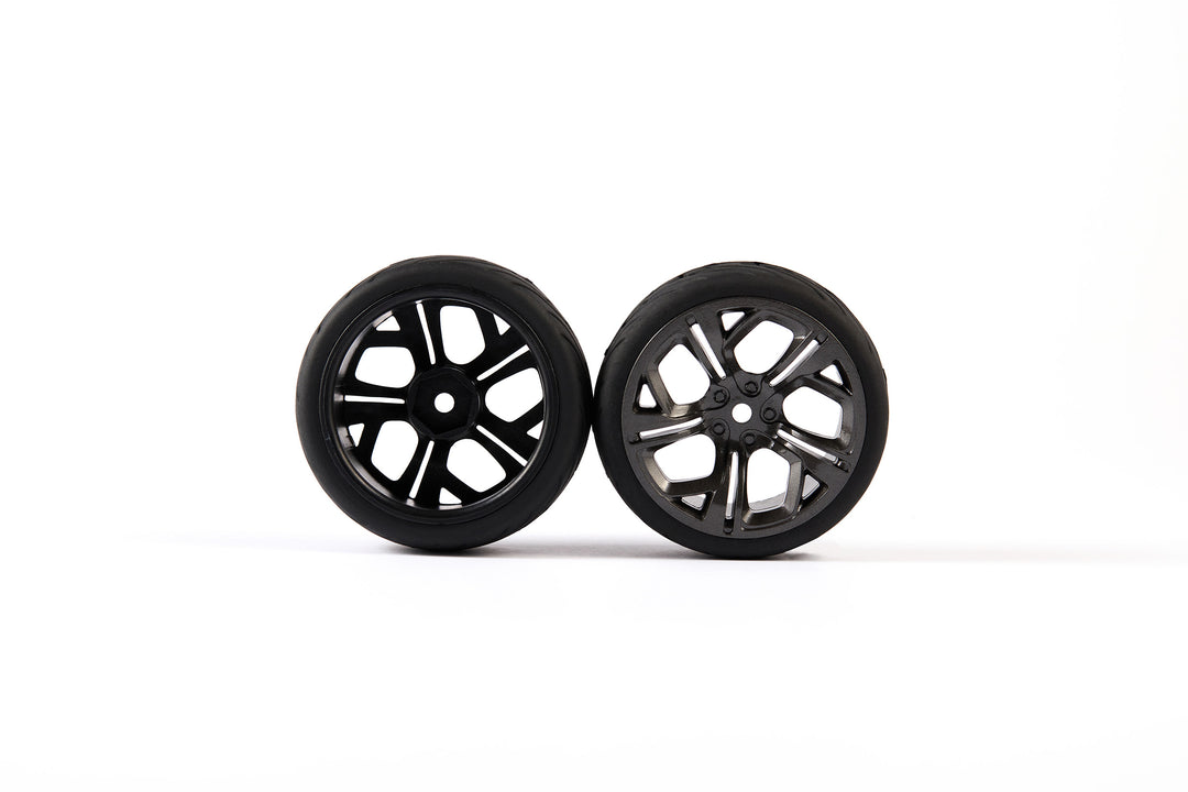 Set of 2 on-road Tyres - Vredestein - Medium rubber - Y-design - 26/63mm - pre-glued - 1/10