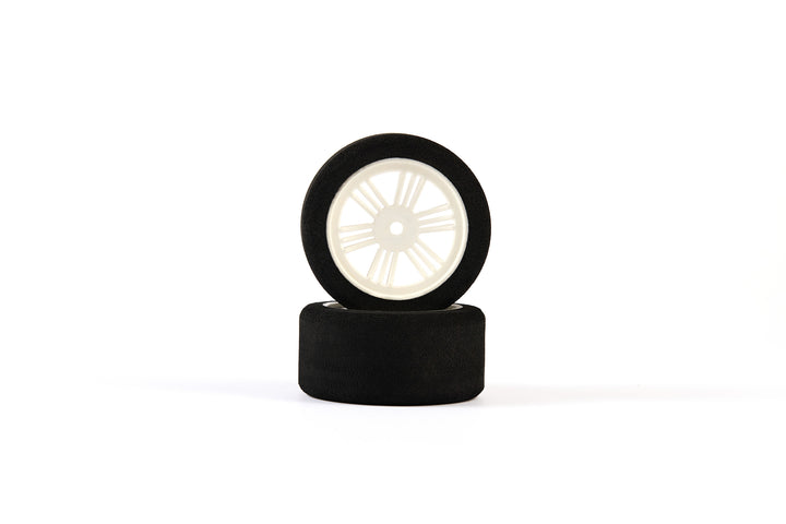 Set of 2 on-road Tyres - Foam 32 Shore - Triple-split-spoke - 26/66mm - pre-glued - 1/10